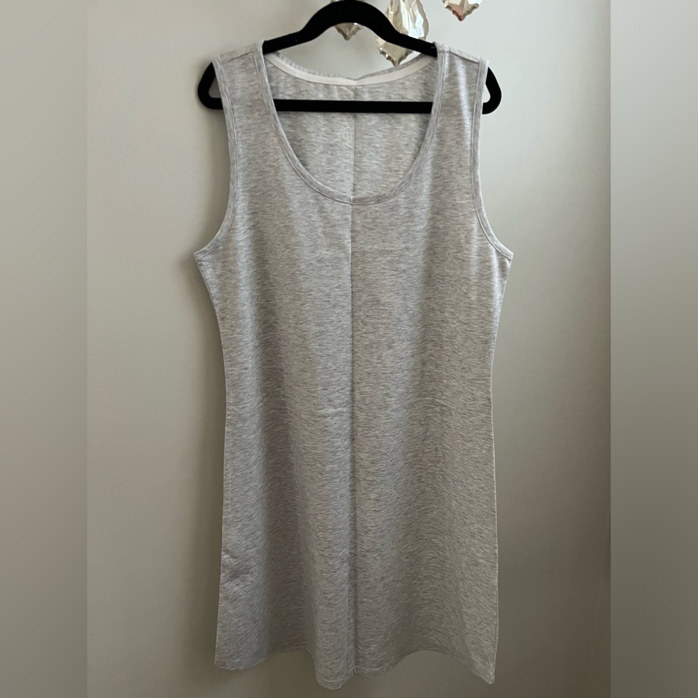 Jockey Women’s Light Gray Nightgown, Size small New without tag